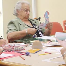 La terapia ocupacional y la gente mayor