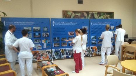 Imatge de l'exposició fotogràfica 40 anys d'infermeria a la UdG, al Centre Maria Gay de Girona