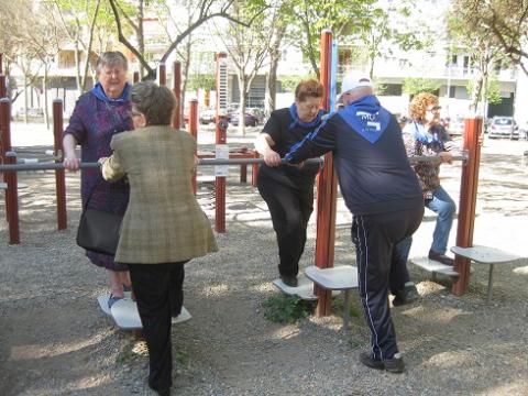 Salida del día mundial de la actividad física, Centro Geriátrico Maria Gay