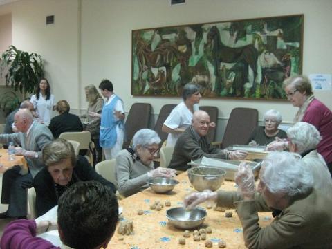 Fem panellets a la residència Maria Gay de Girona