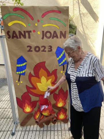 Celebramos la verbena de San Juan 2023 en el Centre Geriàtric Maria Gay de Girona